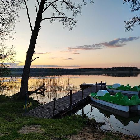 Siedlisko Nr 4A Nad Jeziorem Skarlinskim, Jezioro, Mazury, Domki Letniskowe Kurzetnik Exteriér fotografie